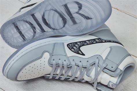 nike colaboracion dior|air Dior suits.